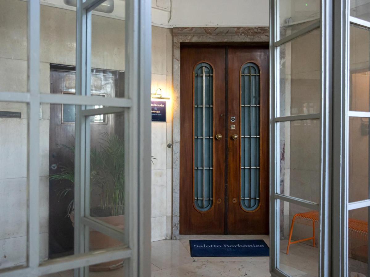 Salotto Borbonico Bed & Breakfast Naples Luaran gambar