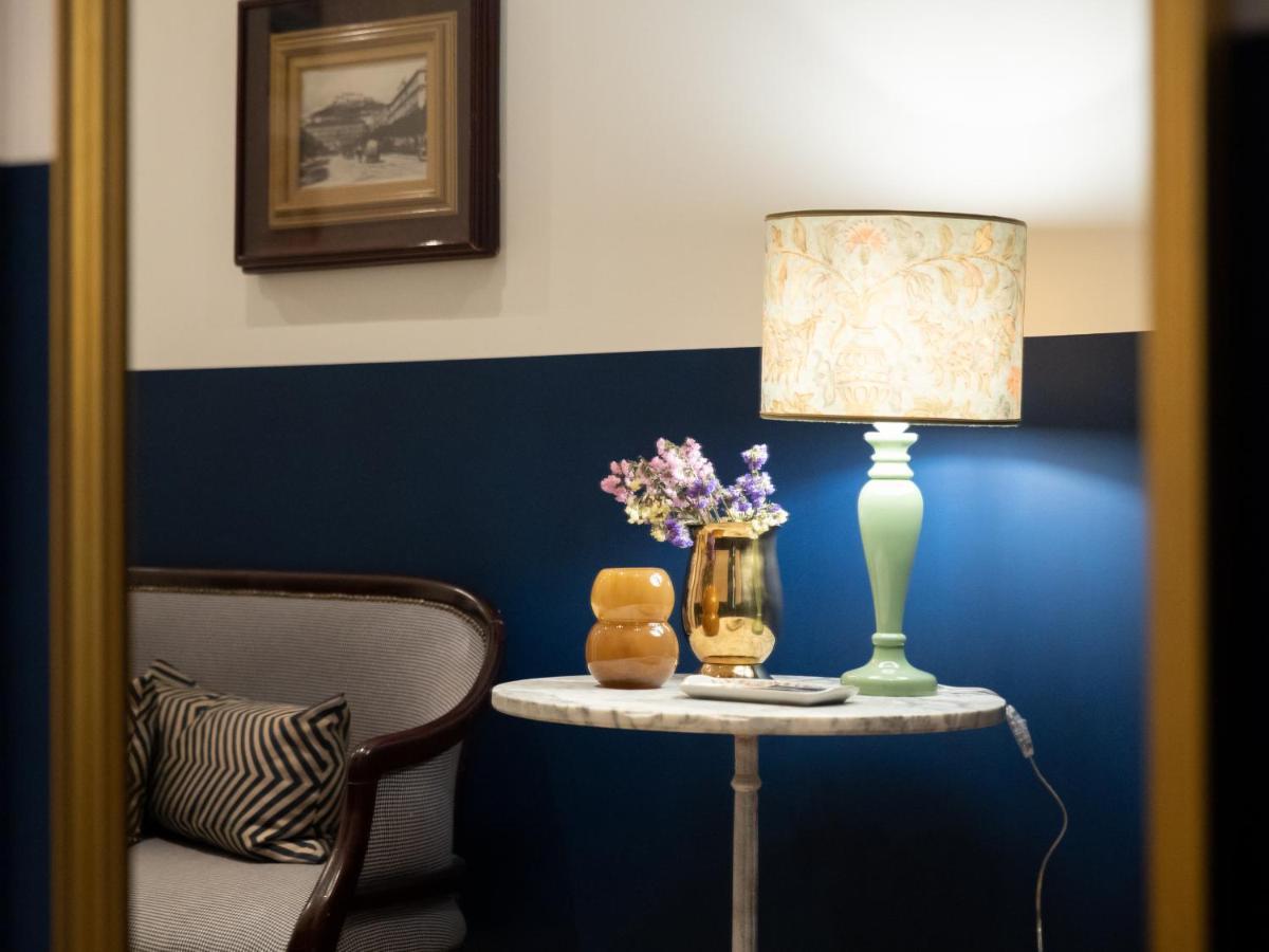 Salotto Borbonico Bed & Breakfast Naples Luaran gambar